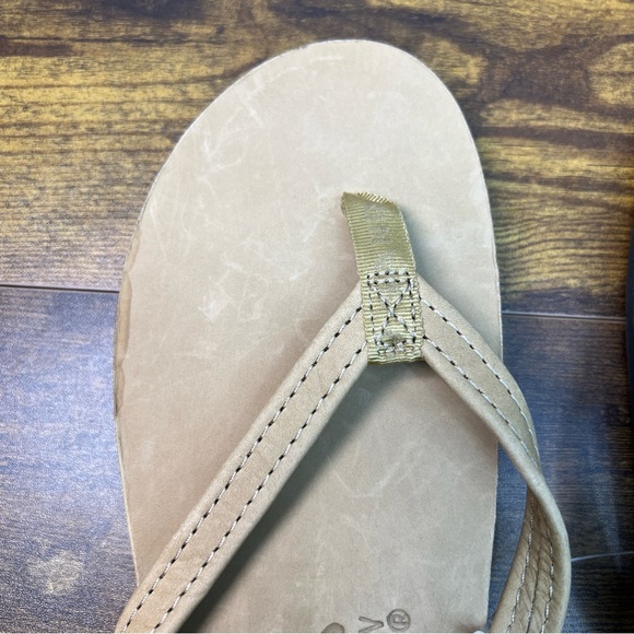 New Rainbow Sandals Single Layer Leather Sandal Narrow Strap Size Large 7.5-8.5 - Picture 5 of 6